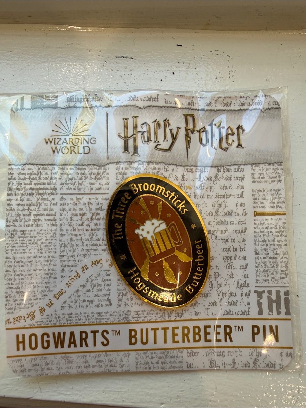 Harry Potter Hogwarts Butterbeer Enamel Pin - Gold & Brown